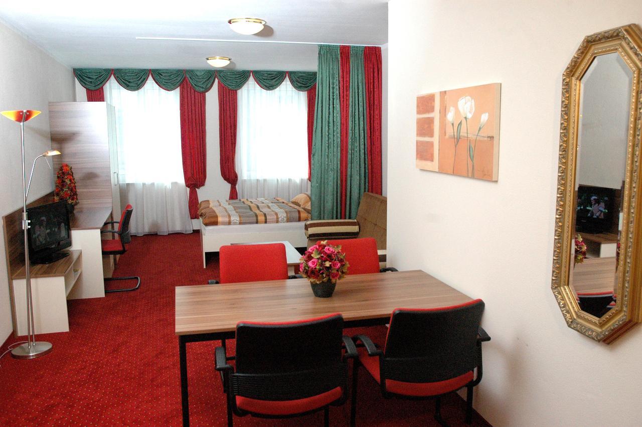 Hotel Garni Daniela Urich Schwanenstadt المظهر الخارجي الصورة